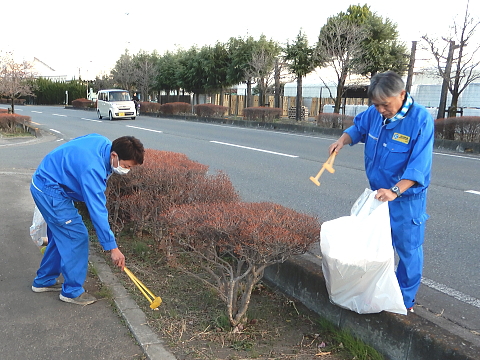 清掃美化活動を行いました（12/12 実施）